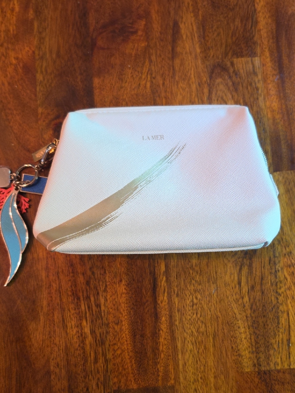 La Mer Cosmetic Bag With Enamel Key Chain Charm Brand New RARE